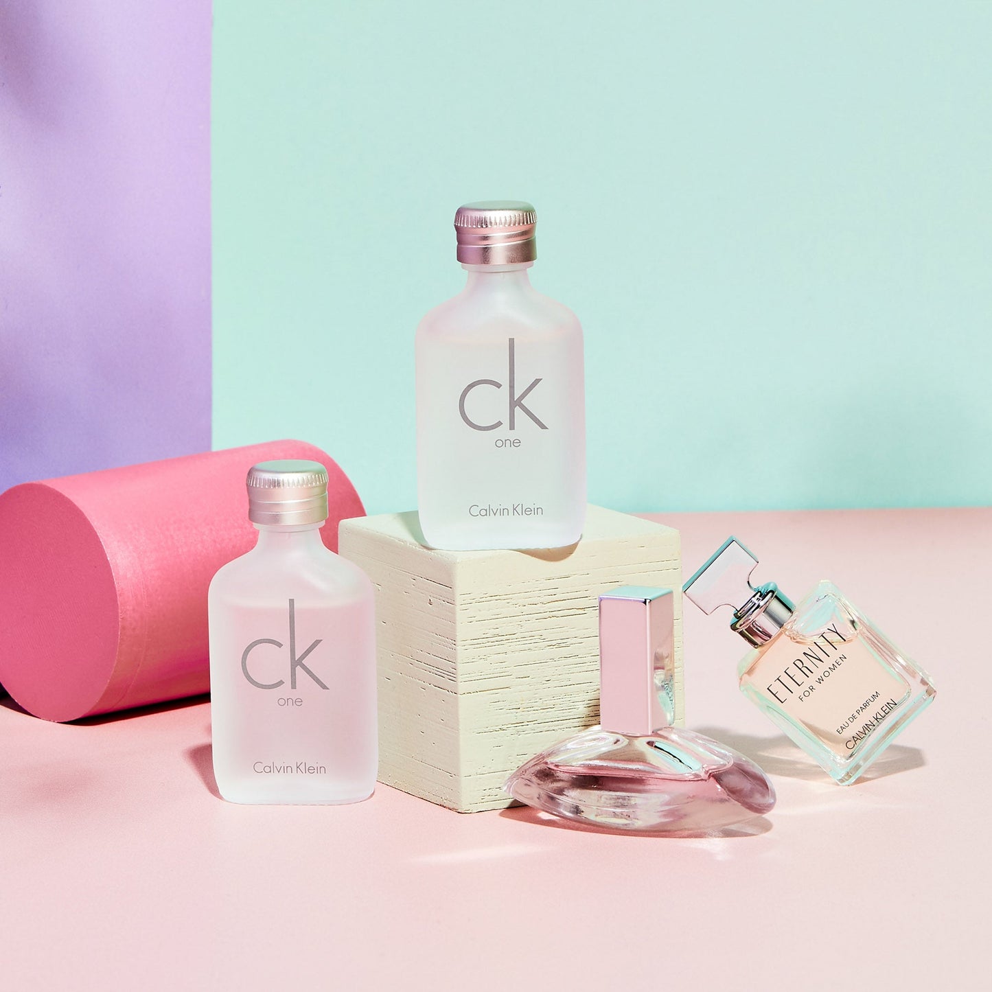 Calvin Klein CK One Eau de Toilette unisex parfym (20 ml, 50 ml, 100 ml, 200 ml, 300 ml)